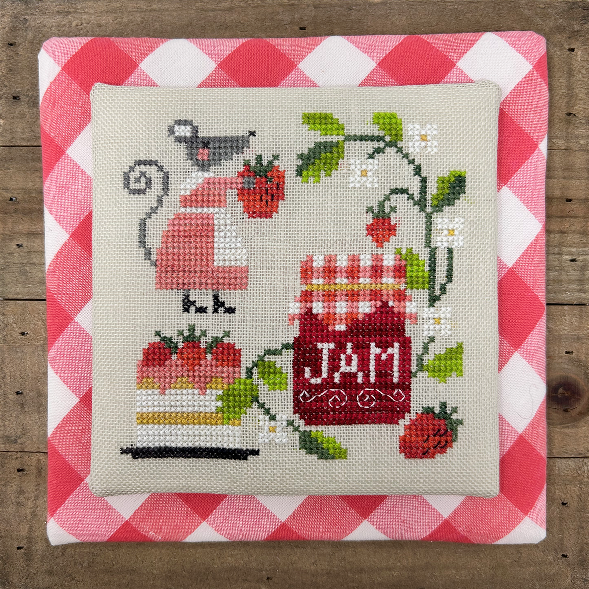 Mouse's Strawberry Jam - Modern Cross Stitch Pattern PDF – Tiny Modernist Cross Stitch for Free Printable Cross Stitch Patterns