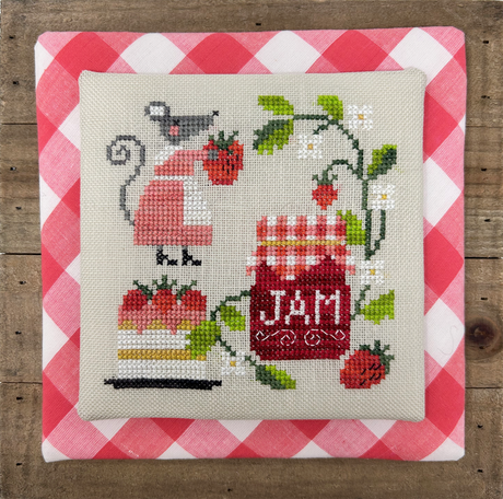 Mouse in pink dress with jam and cake
