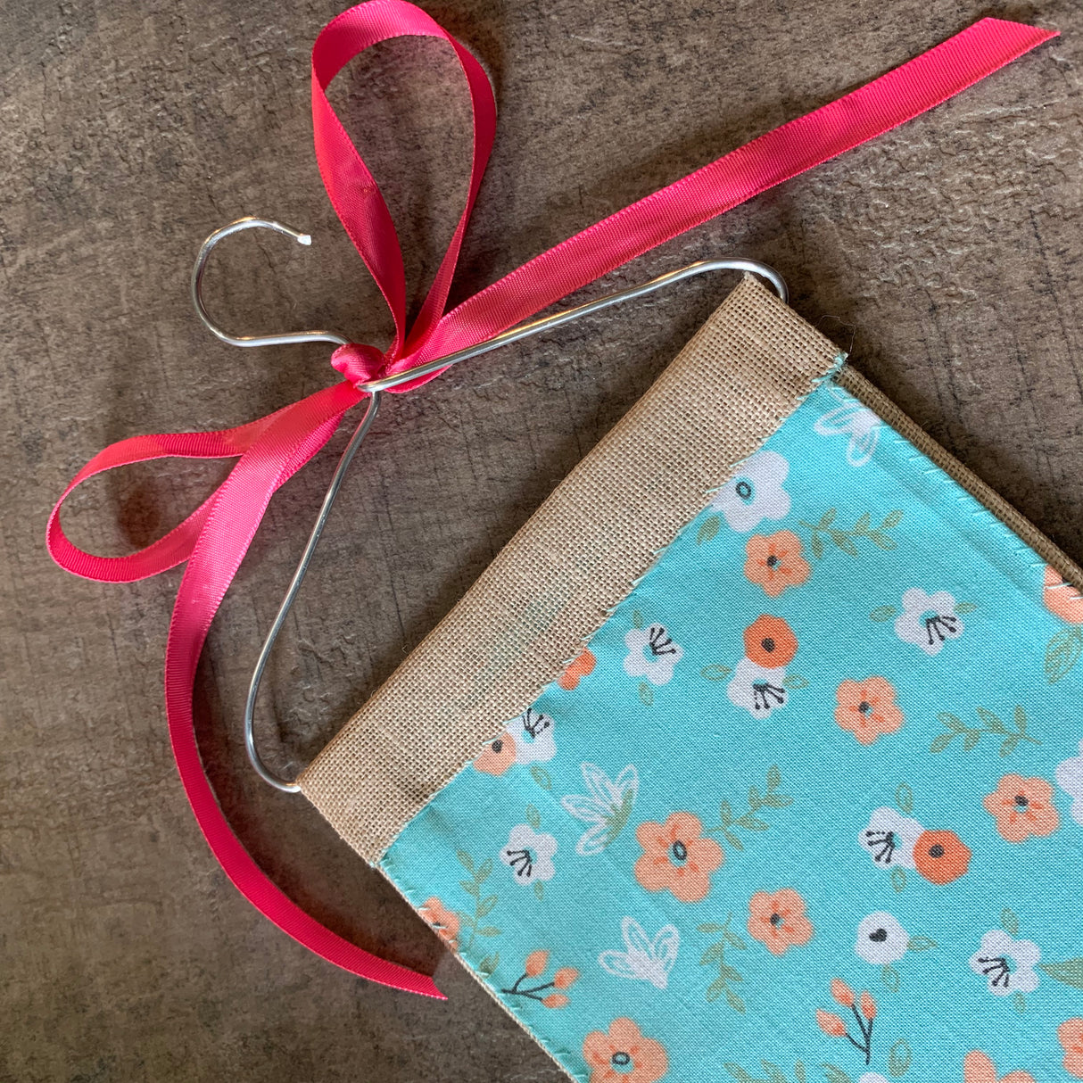 Moderner Kreuzstich - Kreuzstichmuster „Sommerglockenzug“