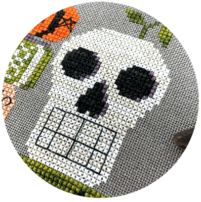 SAL Halloween 2022 : modèle de point de croix boule de cristal d'Halloween