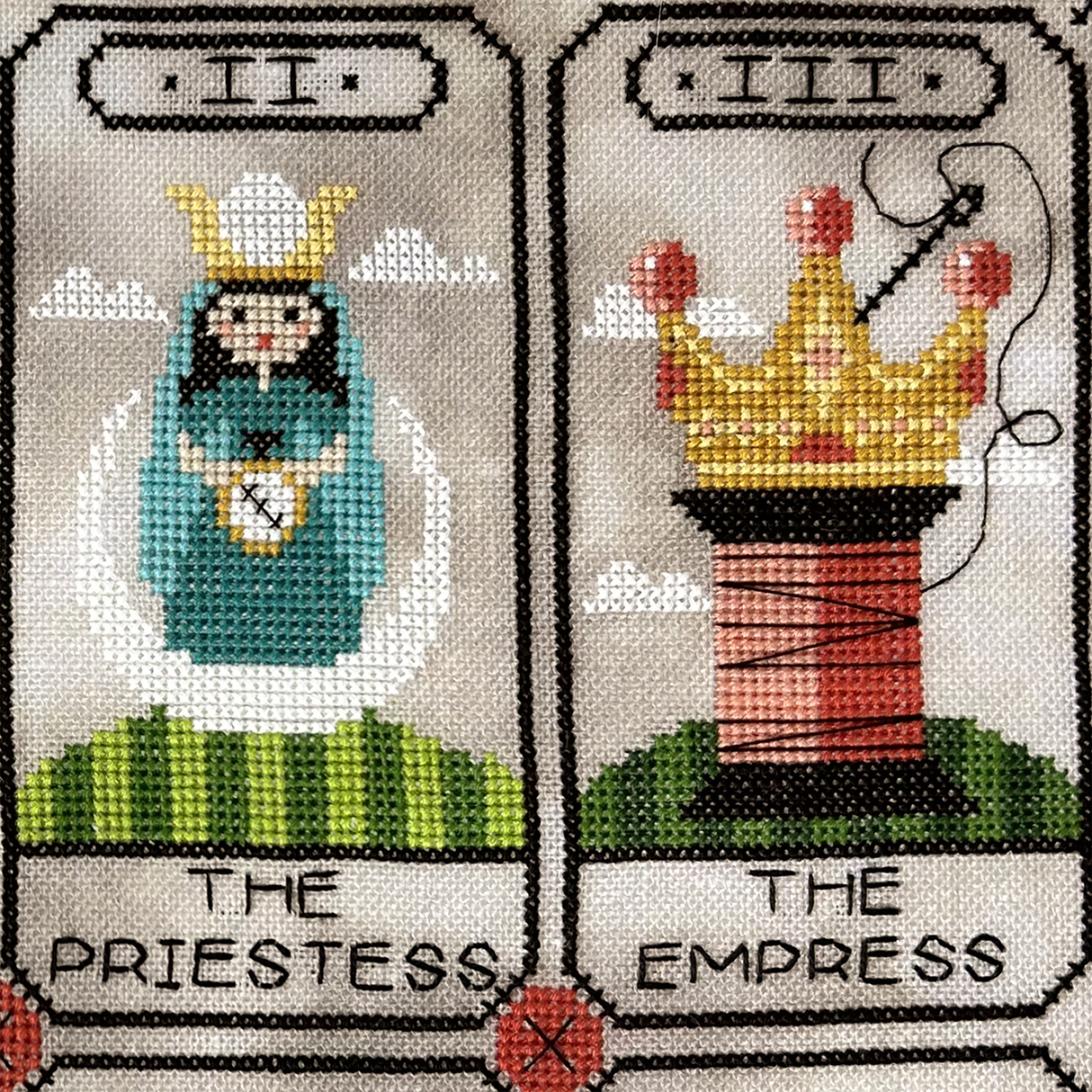 SAL 2024 : Le Tarot pour les brodeuses, modèle de point de croix 