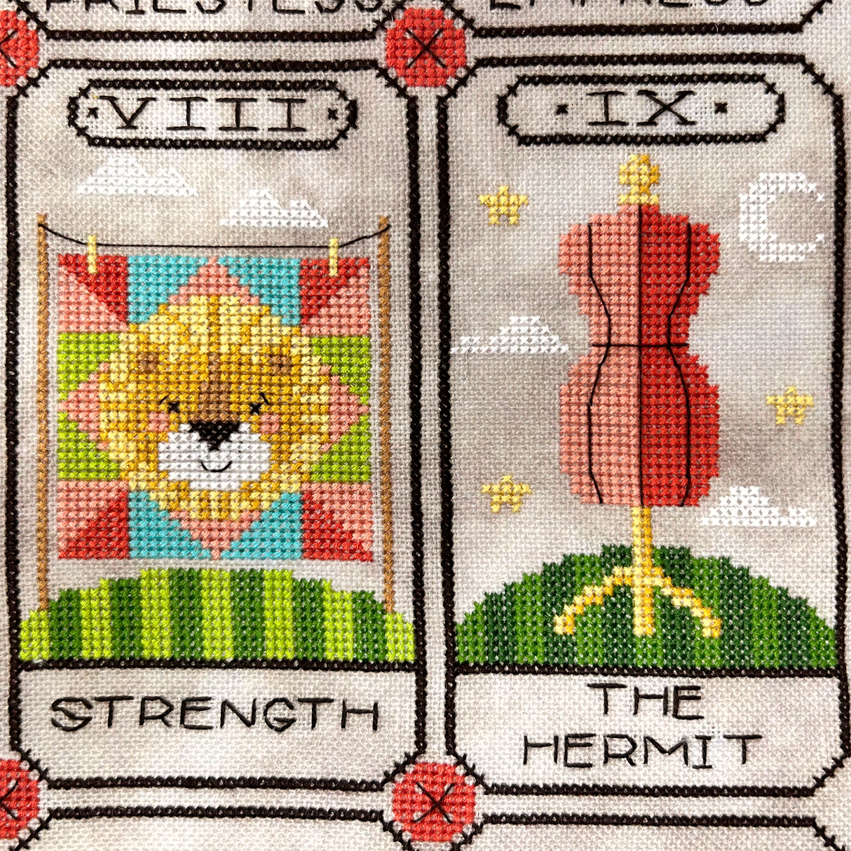SAL 2024 : Le Tarot pour les brodeuses, modèle de point de croix 