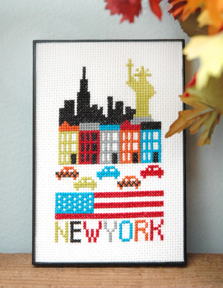 Skyline of the city of New York with the word New York at the bottom