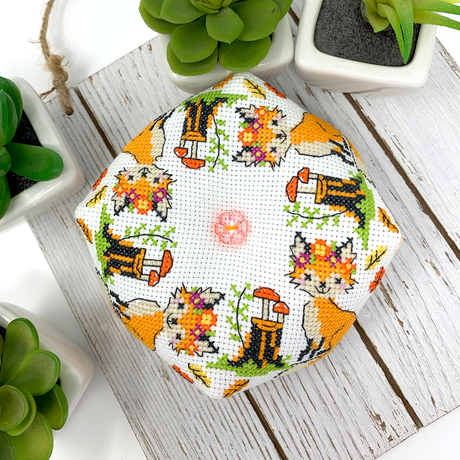 Fox Biscornu - Modern Cross Stitch Pattern
