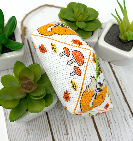 Fox Biscornu - Modern Cross Stitch Pattern