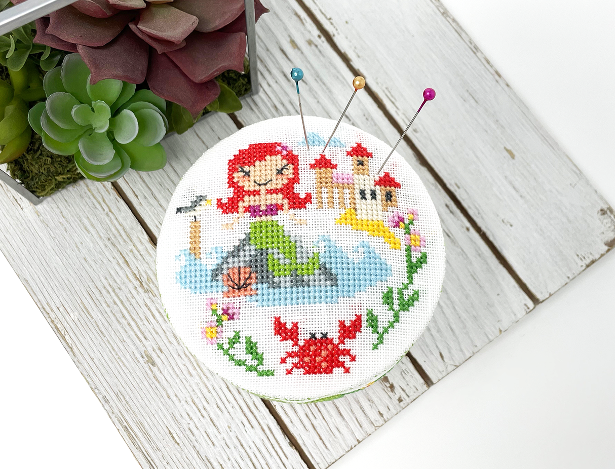 Coussin à épingles La Petite Sirène - Modèle de point de croix de la série Contes de fées