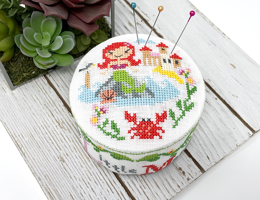 Christmas Terrarium - Modern Cross Stitch PDF – Tiny Modernist Cross Stitch